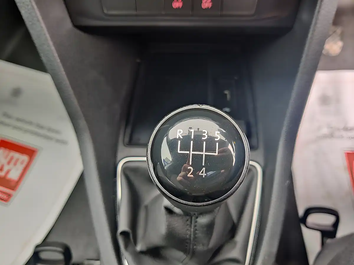 Used 2020 Volkswagen Caddy Startline White - Interior and Exterior details 18