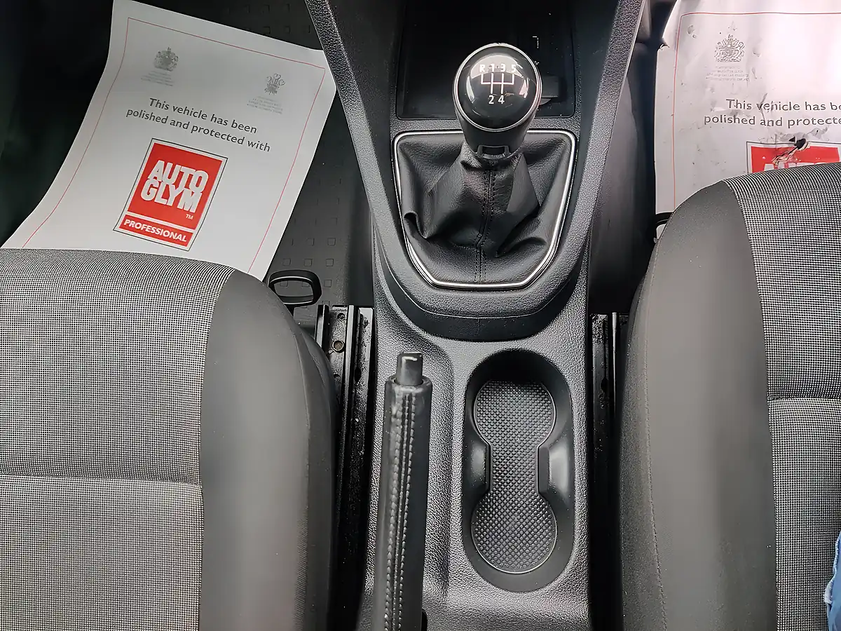 Used 2020 Volkswagen Caddy Startline White - Interior and Exterior details 19