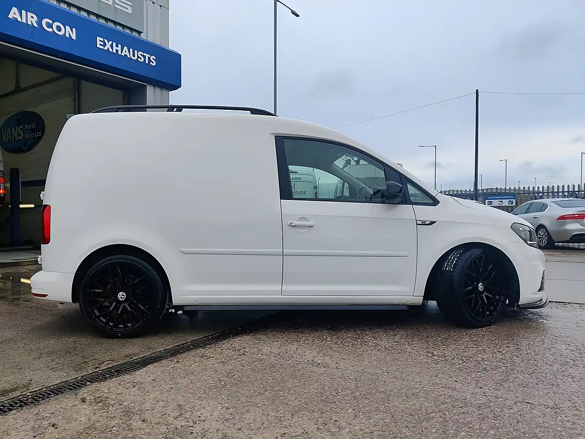 Used 2020 Volkswagen Caddy Startline White - Interior and Exterior details 8