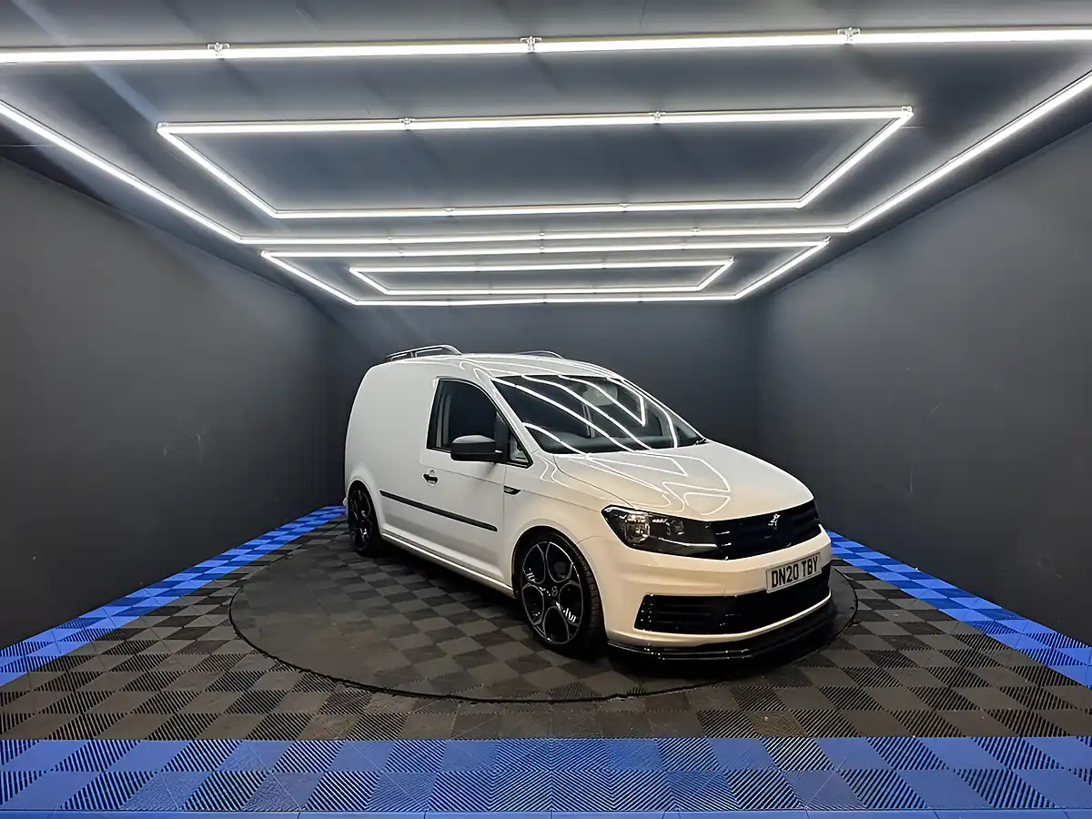 Used 2020 Volkswagen Caddy Startline White - Front View