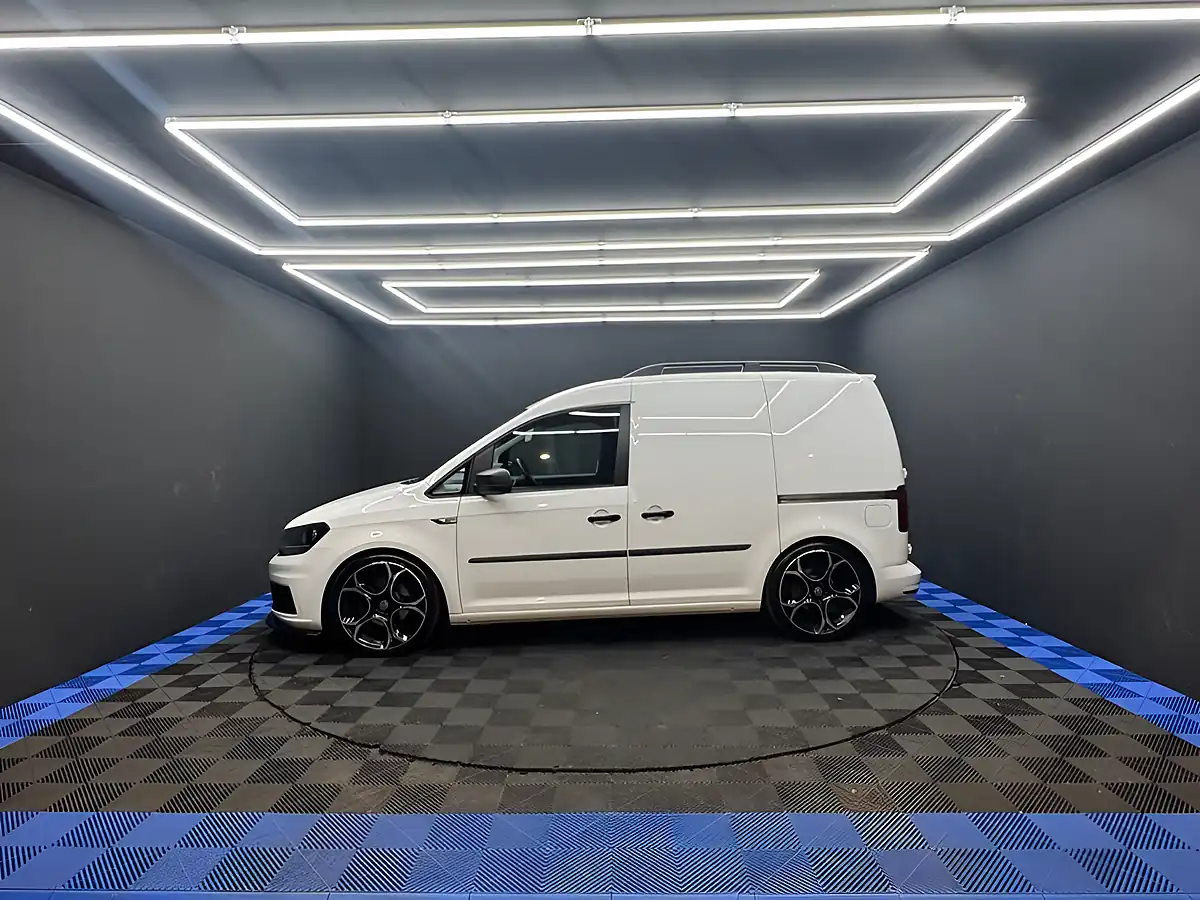 Used 2020 Volkswagen Caddy Startline White - Interior and Exterior details 11