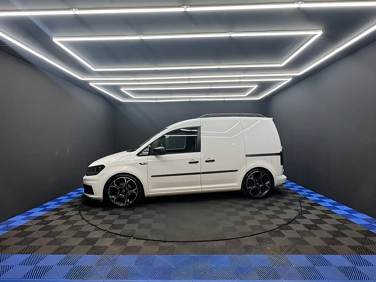 Used 2020 Volkswagen Caddy Startline White - Interior and Exterior details 12