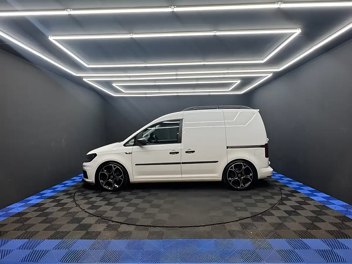 Used 2020 Volkswagen Caddy Startline White - Interior and Exterior details 14