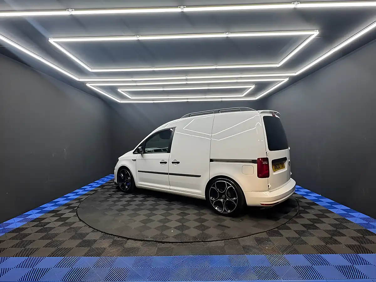 Used 2020 Volkswagen Caddy Startline White - Interior and Exterior details 15