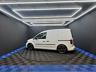 Used 2020 Volkswagen Caddy Startline White - Interior and Exterior details 16