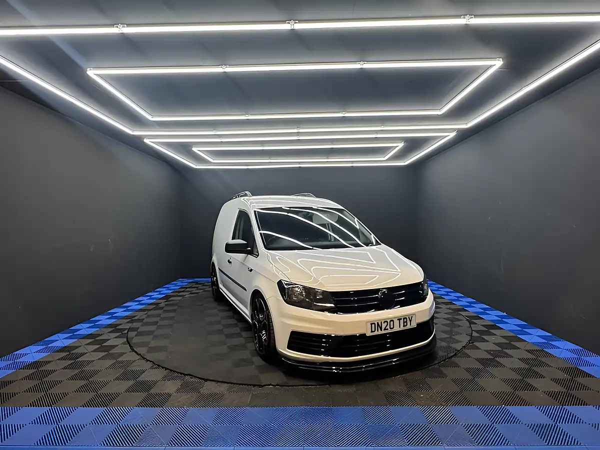 Used 2020 Volkswagen Caddy Startline White - Interior and Exterior details 2