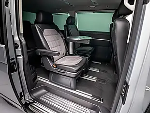 Used 2020 Volkswagen Caravelle Executive Silver - Interior and Exterior details 10