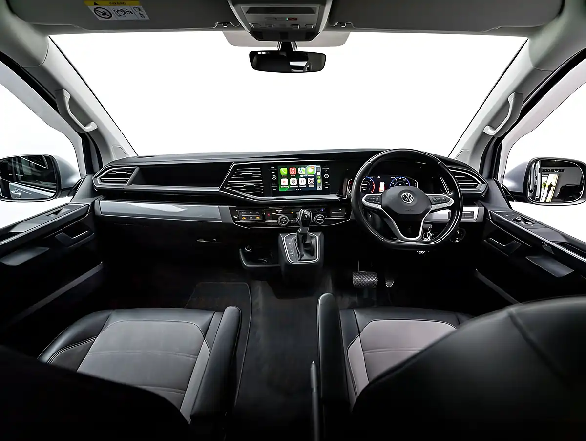 Used 2020 Volkswagen Caravelle Executive Silver - Interior and Exterior details 7