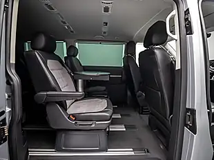 Used 2020 Volkswagen Caravelle Executive Silver - Interior and Exterior details 8