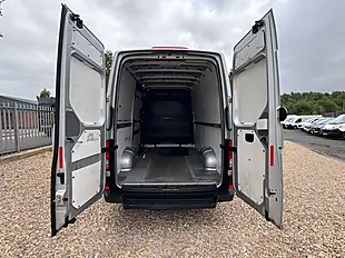 Used 2020 Volkswagen Crafter Startline Silver - Interior and Exterior details 5