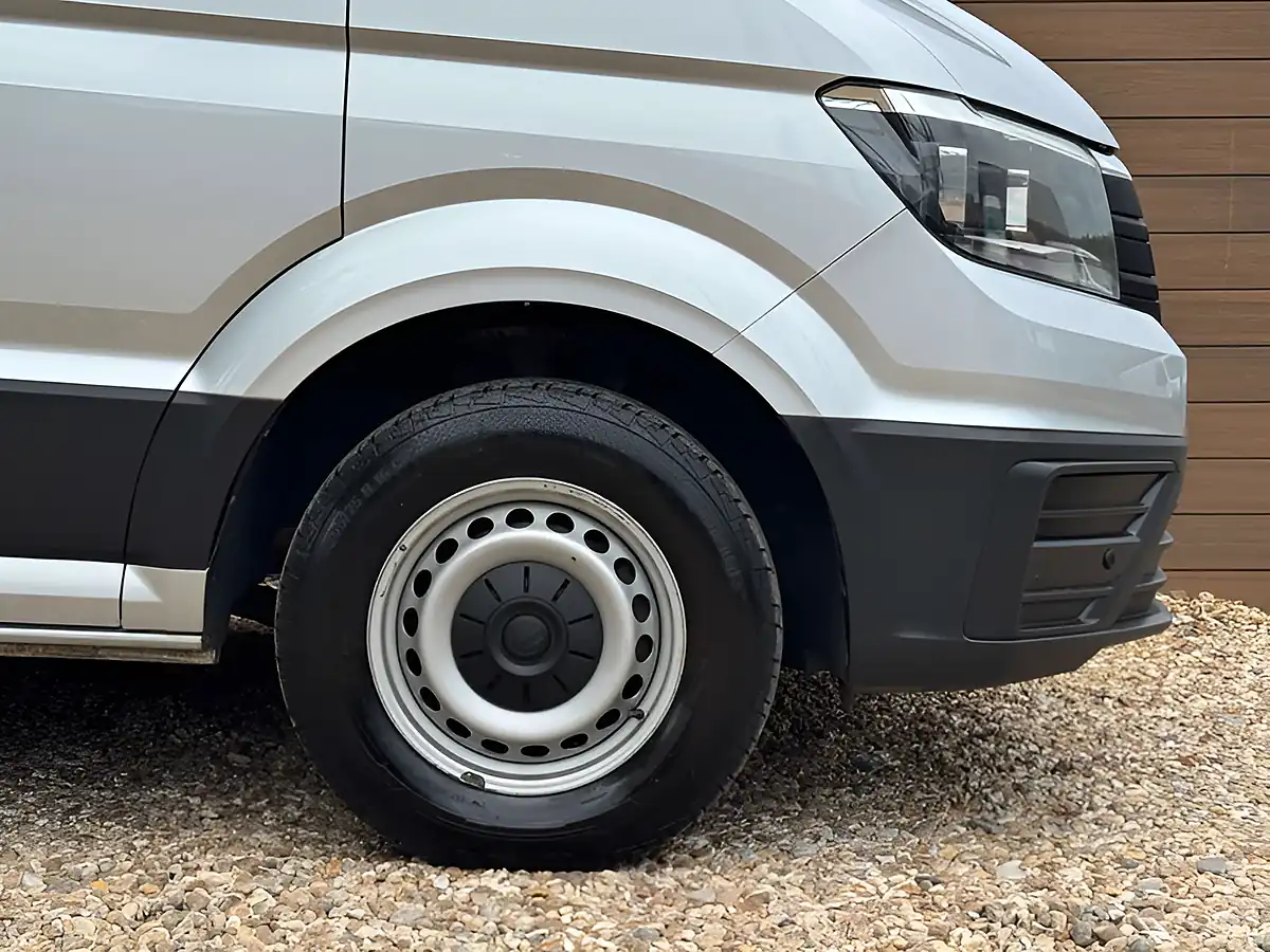 Used 2020 Volkswagen Crafter Startline Silver - Interior and Exterior details 9
