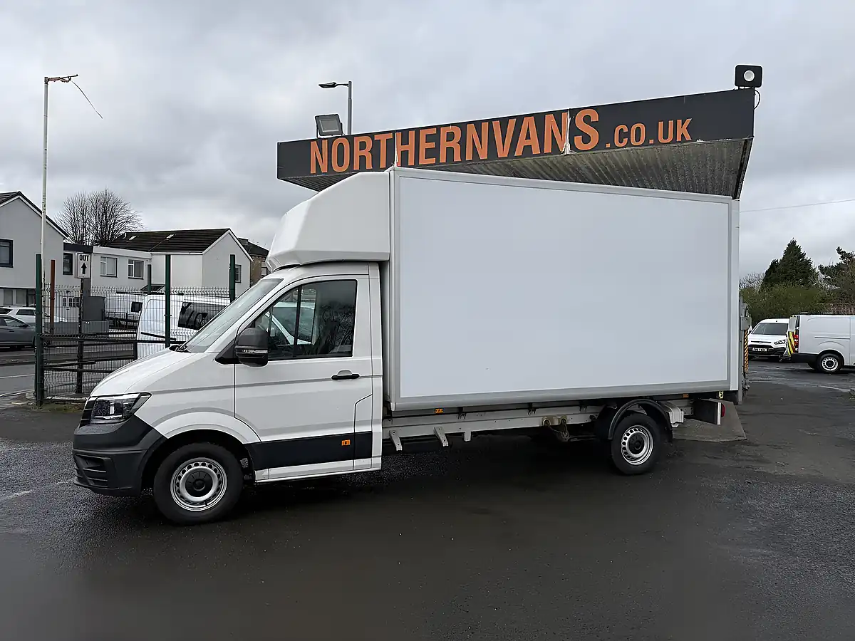 Used 2020 Volkswagen Crafter Startline White - Interior and Exterior details 2