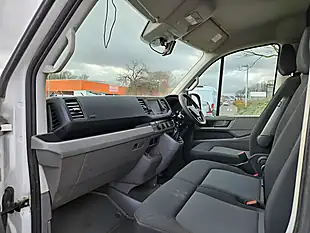 Used 2020 Volkswagen Crafter Trendline Mwb White - Interior and Exterior details 11