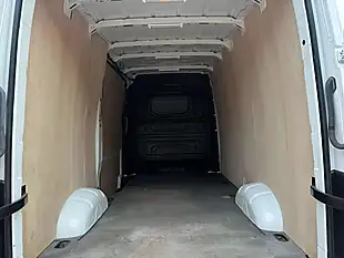 Used 2020 Volkswagen Crafter Trendline White - Interior and Exterior details 10