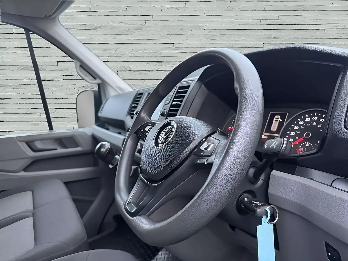 Used 2020 Volkswagen Crafter Trendline White - Interior and Exterior details 17