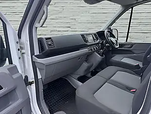 Used 2020 Volkswagen Crafter Trendline White - Interior and Exterior details 18