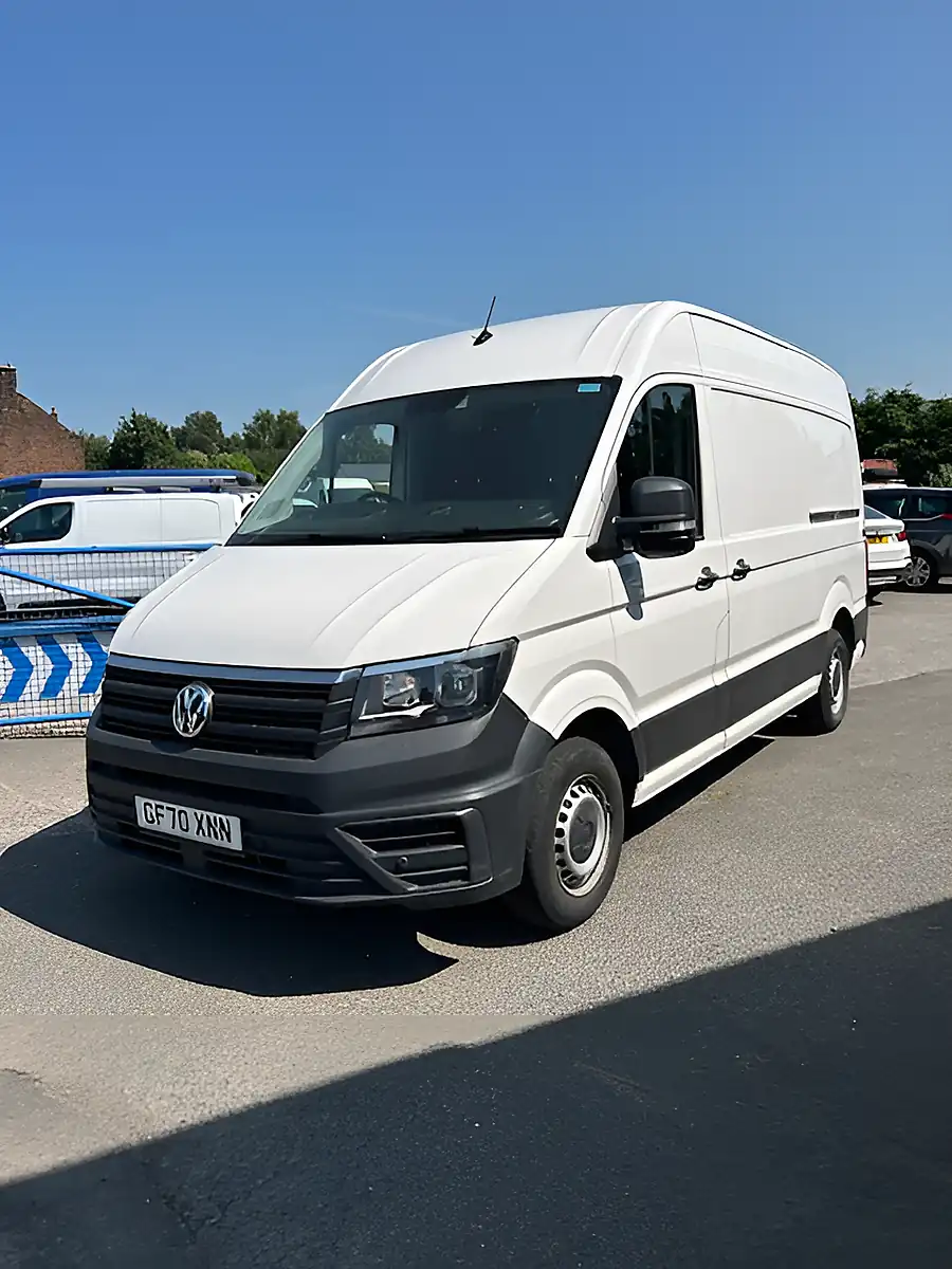 Used 2020 Volkswagen Crafter Trendline White - Front View
