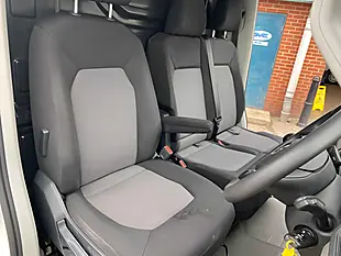 Used 2020 Volkswagen Crafter Trendline White - Interior and Exterior details 14