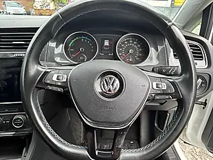 Used 2020 Volkswagen E-Golf Auto 5dr White - Interior and Exterior details 10