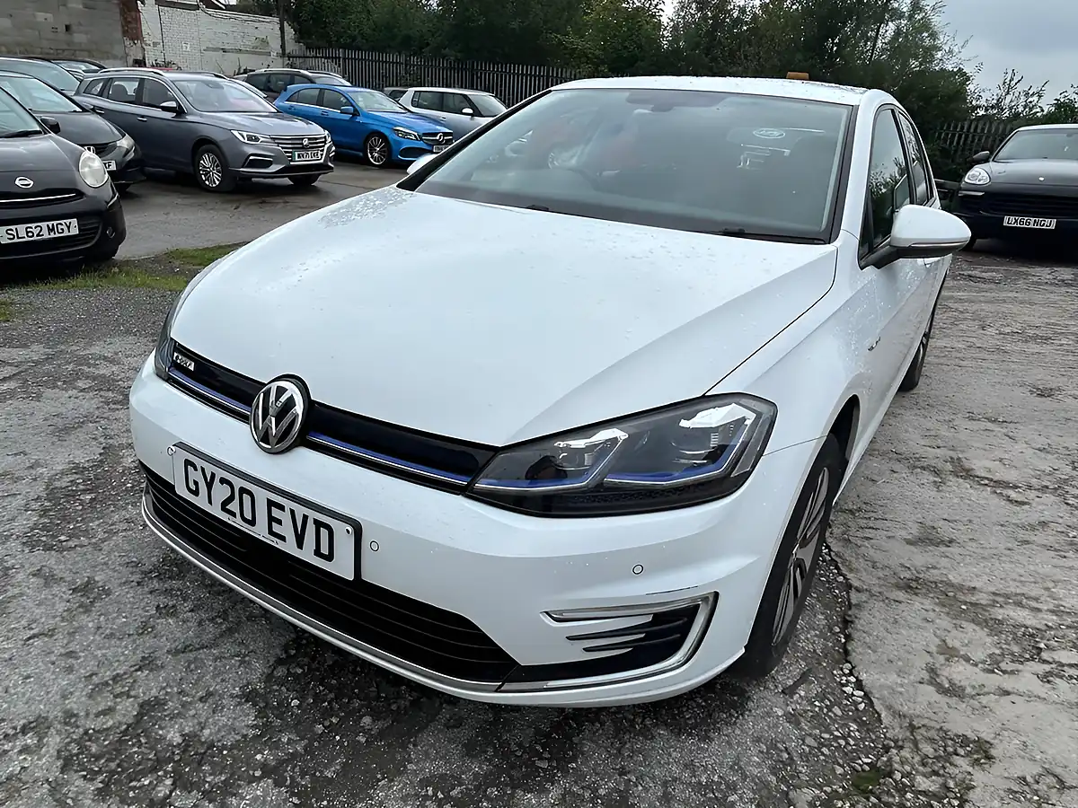 Used 2020 Volkswagen E-Golf Auto 5dr White - Interior and Exterior details 3