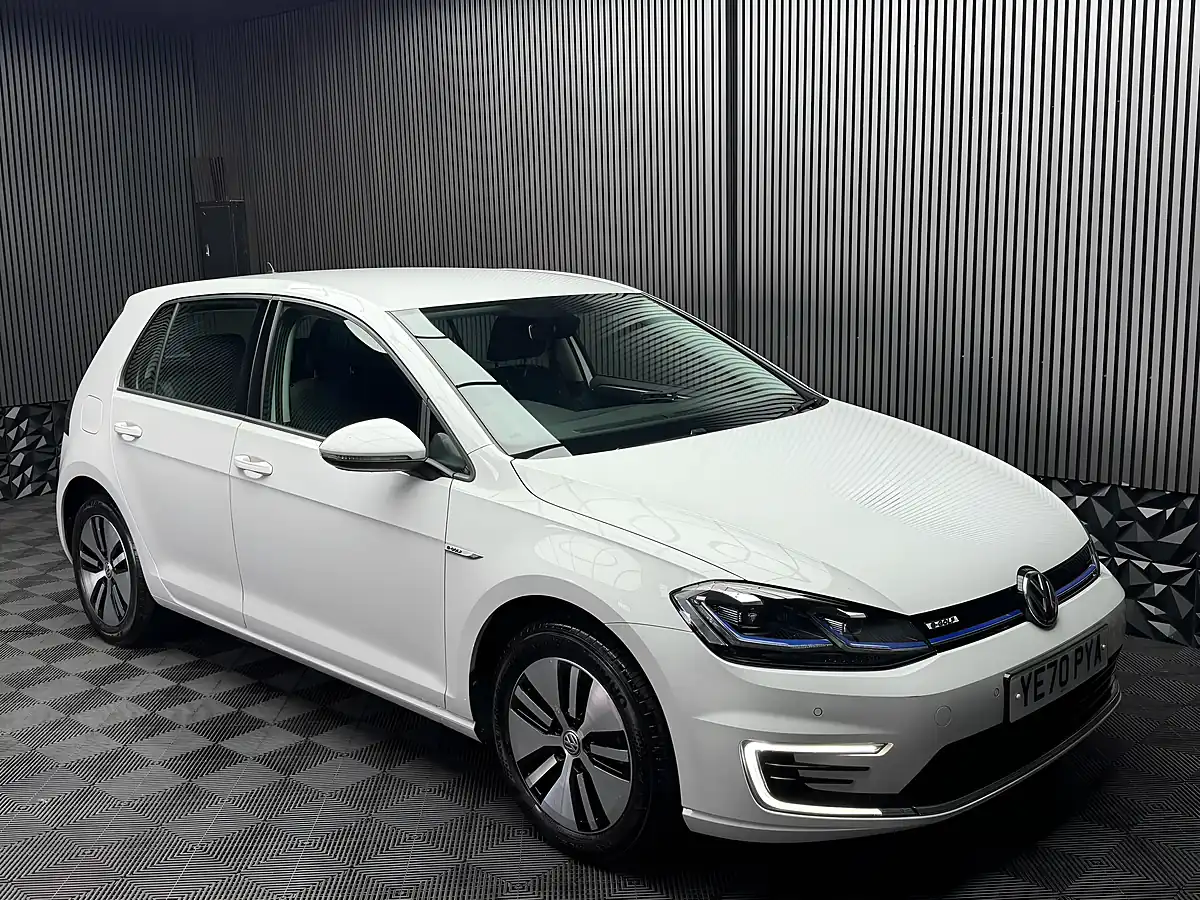 Used 2020 Volkswagen E-Golf Auto 5dr White - Interior and Exterior details 5