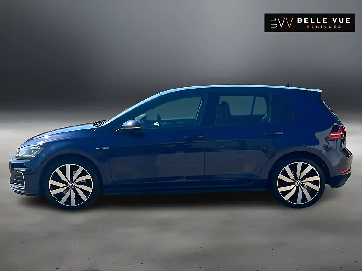 Used 2020 Volkswagen Golf Advance Atlantic Blue - Interior and Exterior details 19