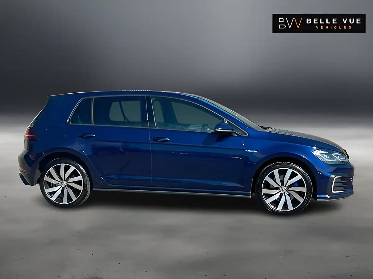 Used 2020 Volkswagen Golf Advance Atlantic Blue - Interior and Exterior details 6