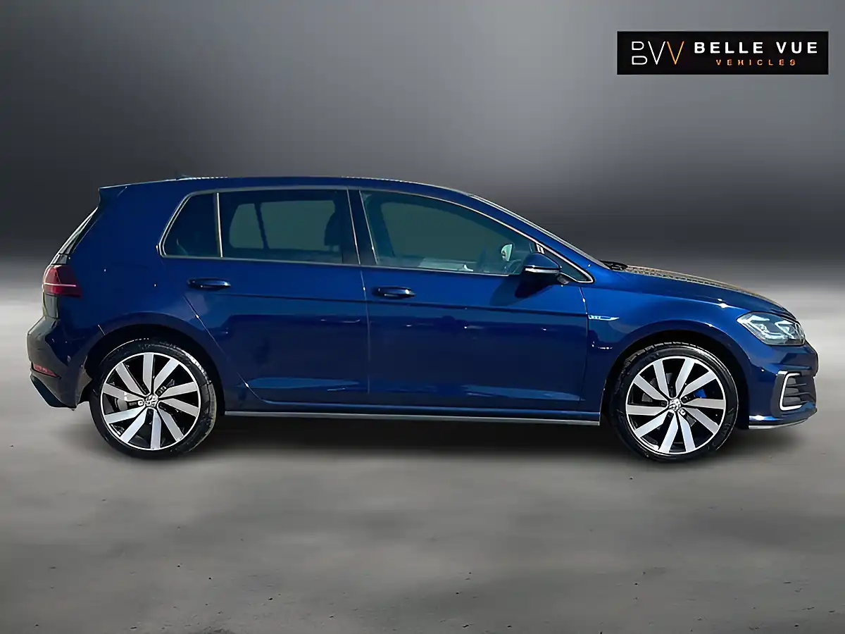 Used 2020 Volkswagen Golf Advance Atlantic Blue - Interior and Exterior details 7