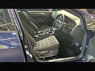 Used 2020 Volkswagen Golf Advance Atlantic Blue - Interior and Exterior details 10