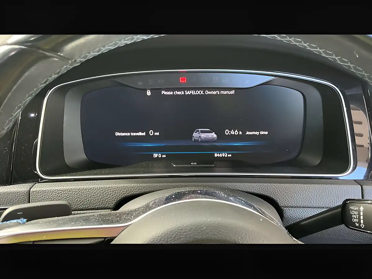 Used 2020 Volkswagen Golf Advance Atlantic Blue - Interior and Exterior details 13