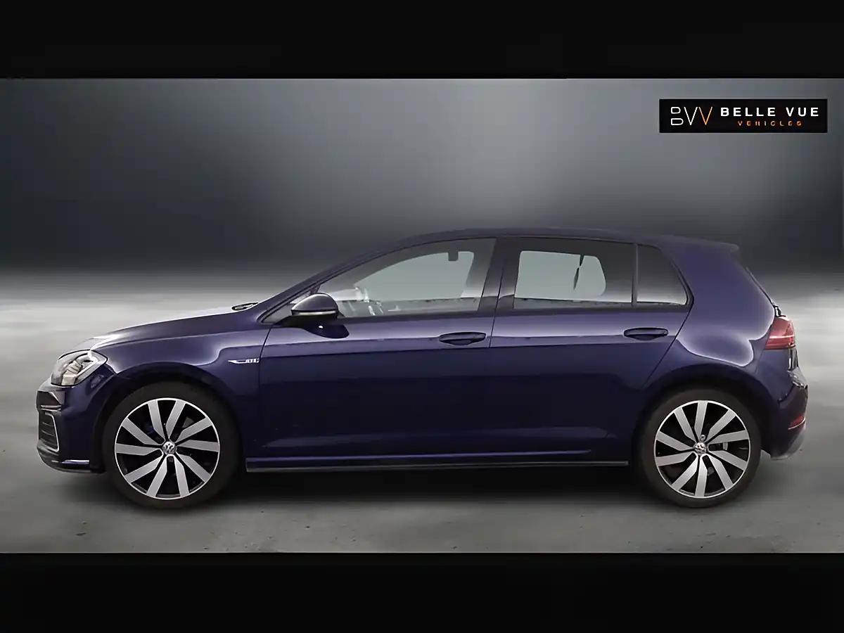 Used 2020 Volkswagen Golf Advance Atlantic Blue - Interior and Exterior details 7
