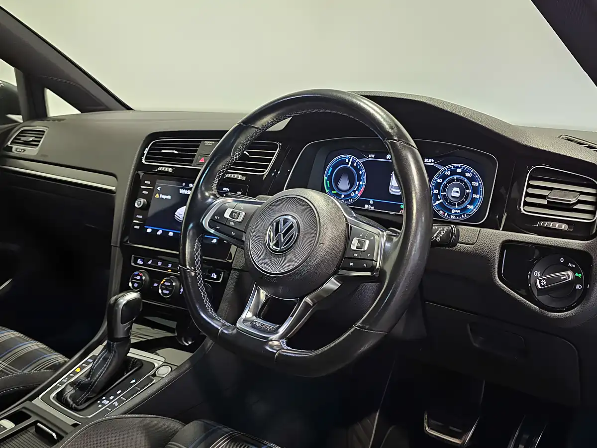 Used 2020 Volkswagen Golf Advance Indium Grey - Interior and Exterior details 2