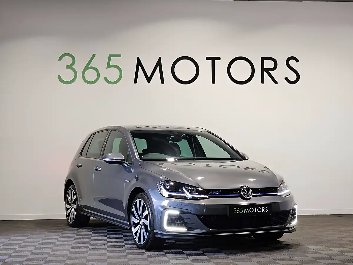 Used 2020 Volkswagen Golf Advance Indium Grey - Interior and Exterior details 6
