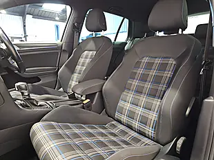 Used 2020 Volkswagen Golf Advance Indium Grey - Interior and Exterior details 9