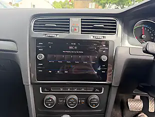 Used 2020 Volkswagen Golf E-Golf Black - Interior and Exterior details 10