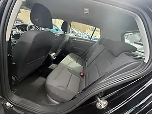 Used 2020 Volkswagen Golf E-Golf Black - Interior and Exterior details 8