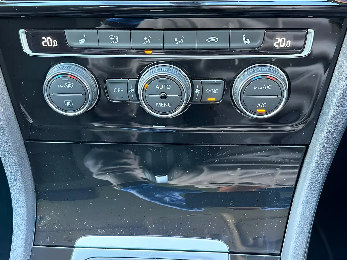 Used 2020 Volkswagen Golf GT Edition Indium Grey - Interior and Exterior details 20