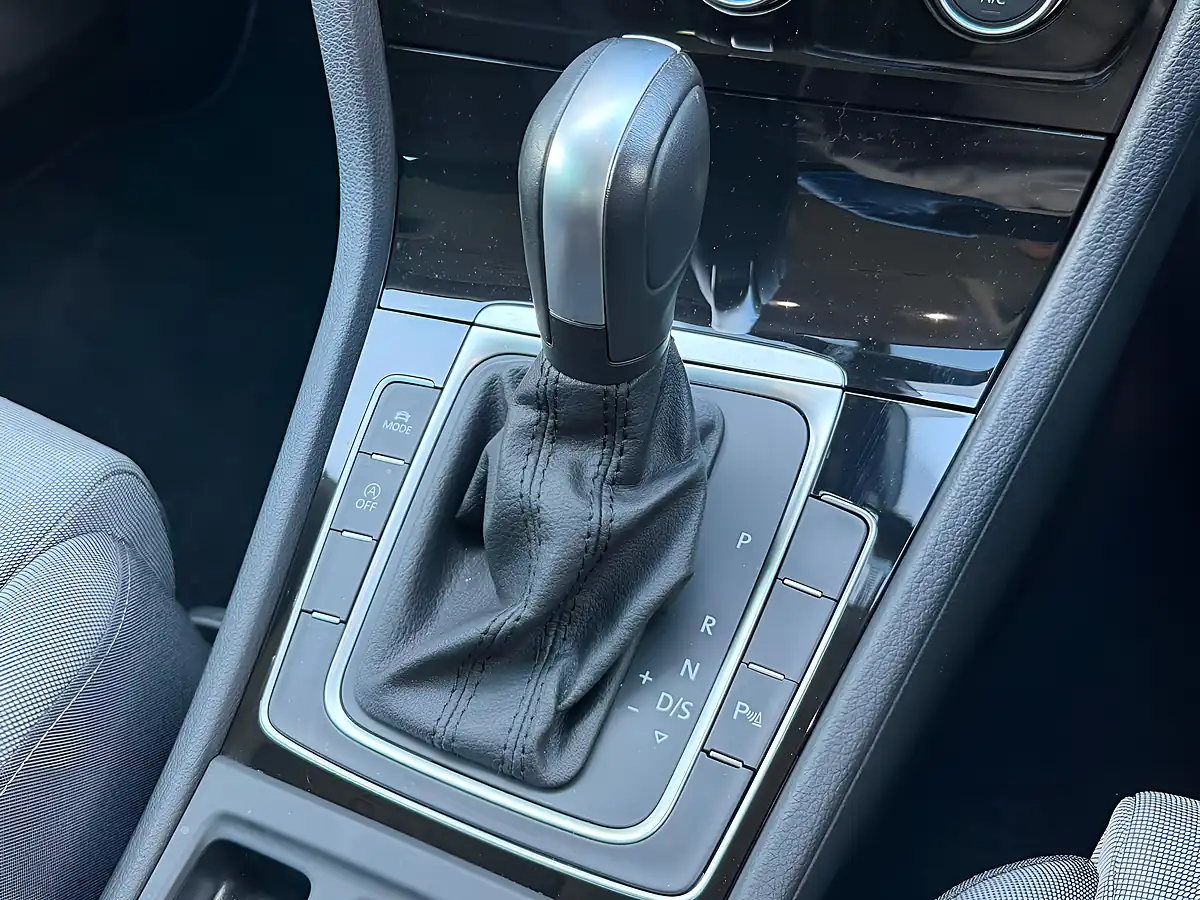 Used 2020 Volkswagen Golf GT Edition Indium Grey - Interior and Exterior details 8