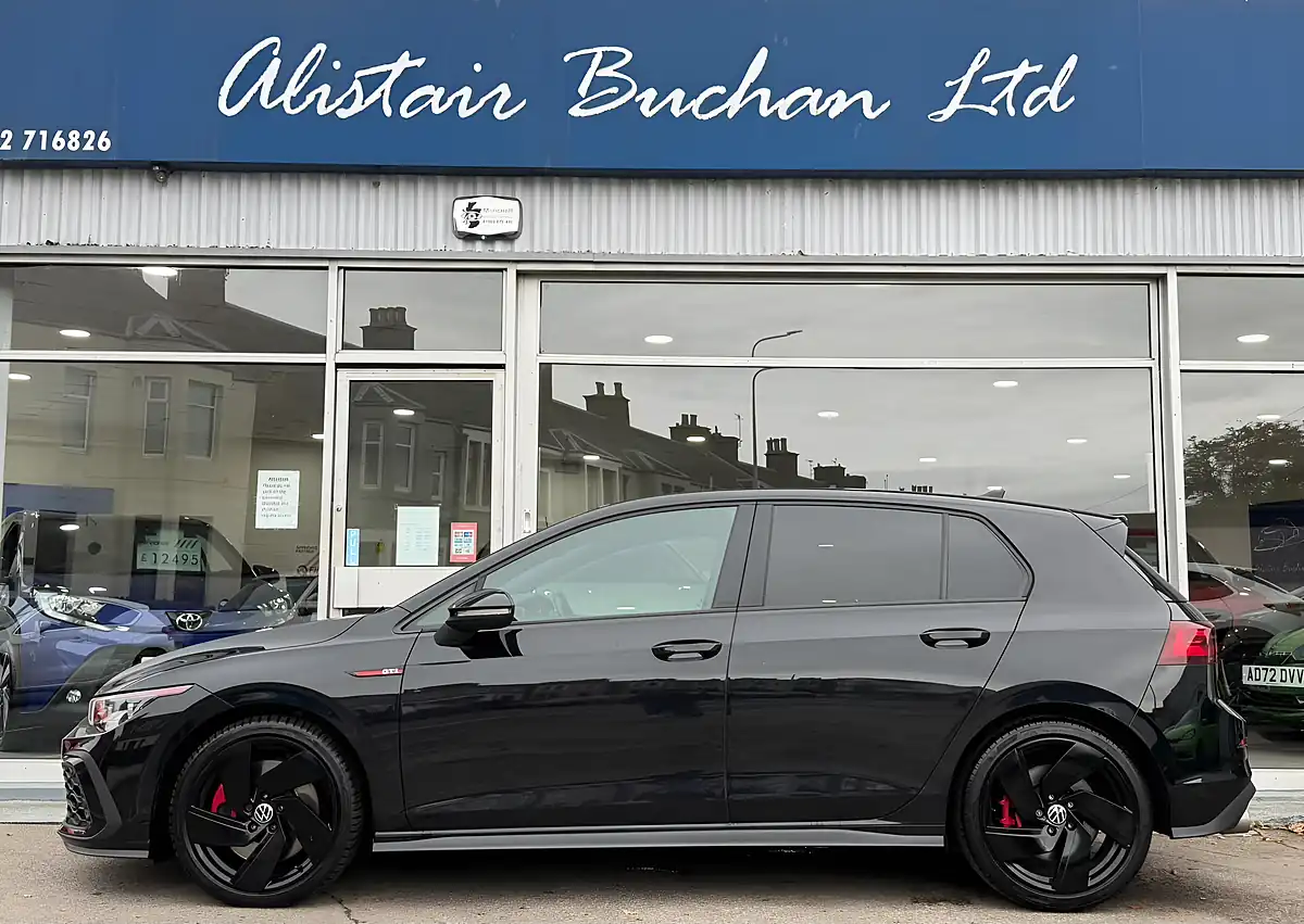 Used 2020 Volkswagen Golf GTI Black - Interior and Exterior details 10