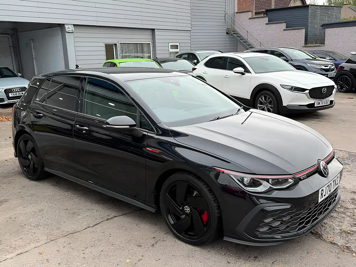 Used 2020 Volkswagen Golf GTI Black - Interior and Exterior details 5
