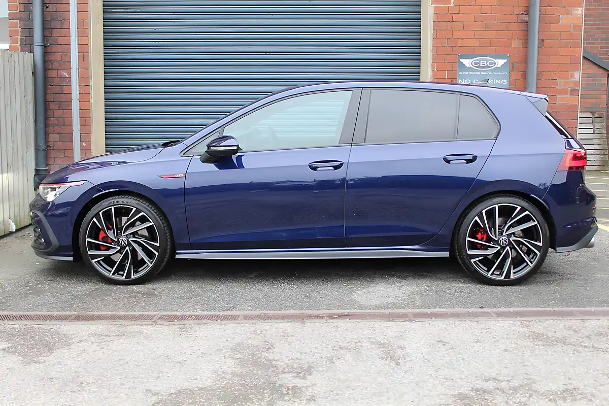 Used 2020 Volkswagen Golf GTI Blue - Interior and Exterior details 5