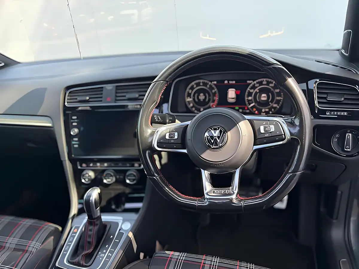 Used 2020 Volkswagen Golf GTI Performance Indium Grey - Interior and Exterior details 16