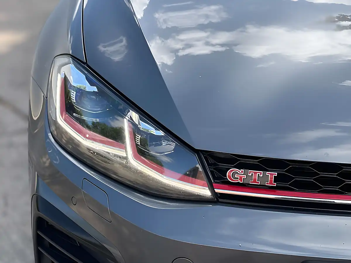 Used 2020 Volkswagen Golf GTI Performance Indium Grey - Interior and Exterior details 6