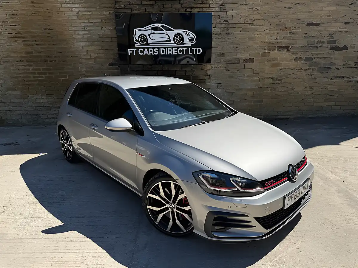 Used 2020 Volkswagen Golf GTI Performance Silver - Front View