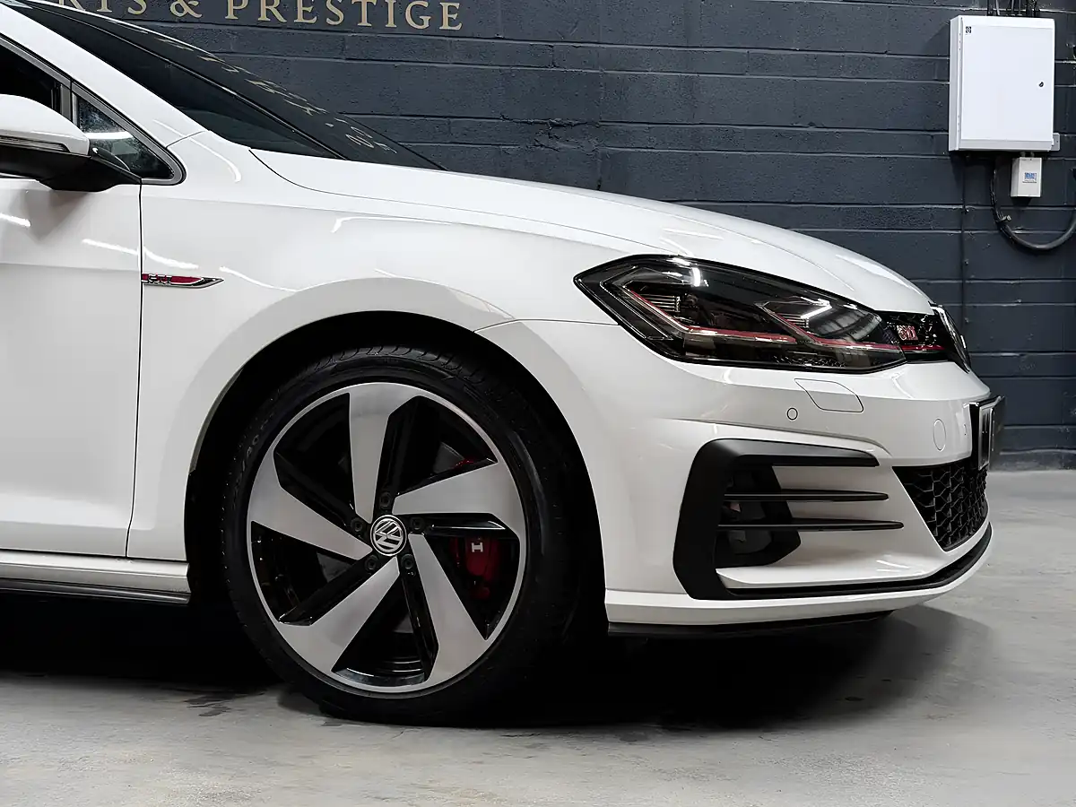 Used 2020 Volkswagen Golf GTI Performance White - Interior and Exterior details 13