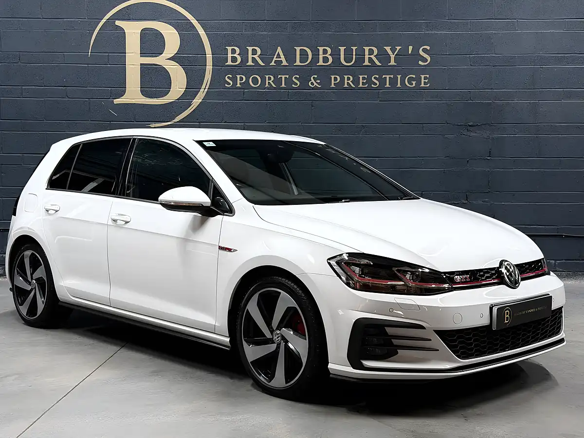 Used 2020 Volkswagen Golf GTI Performance White - Interior and Exterior details 4