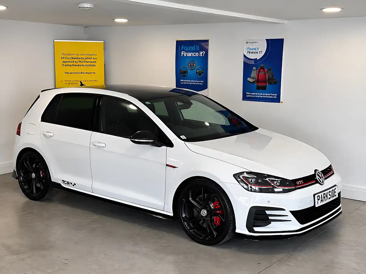 Used 2020 Volkswagen Golf GTI Tcr Oryx White - Front View
