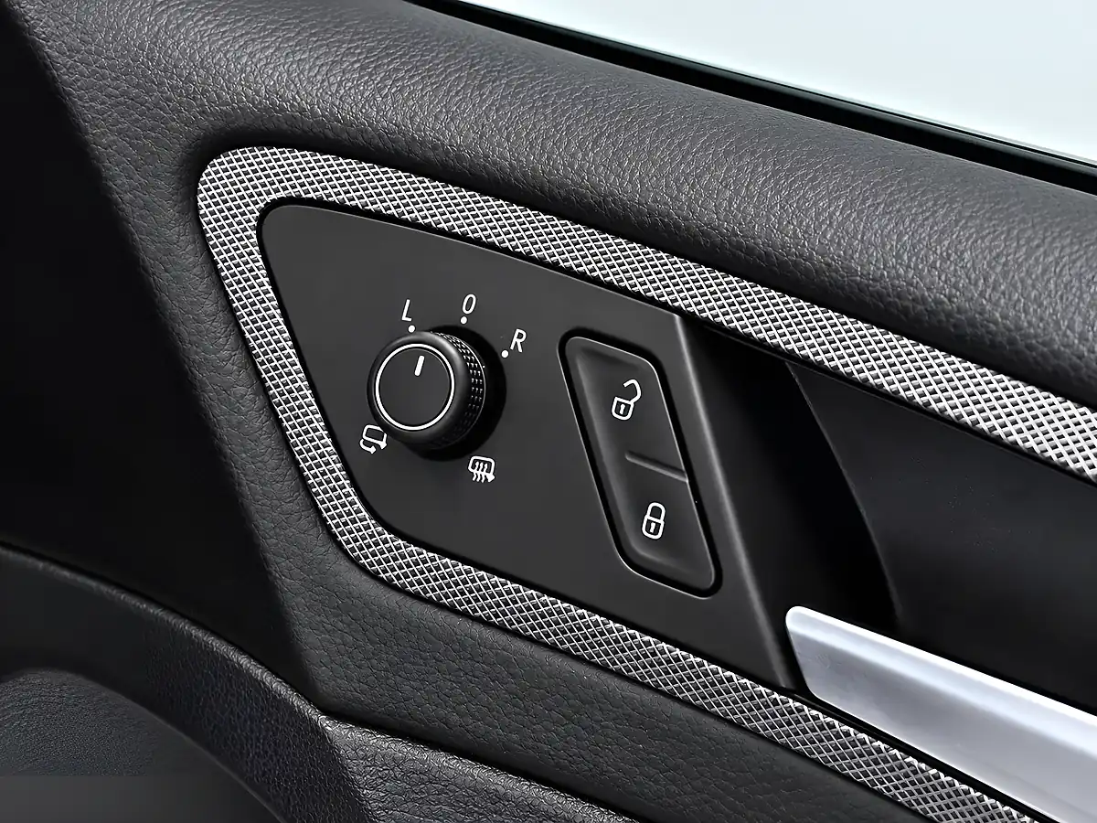 Used 2020 Volkswagen Golf GTI Tcr Oryx White - Interior and Exterior details 12
