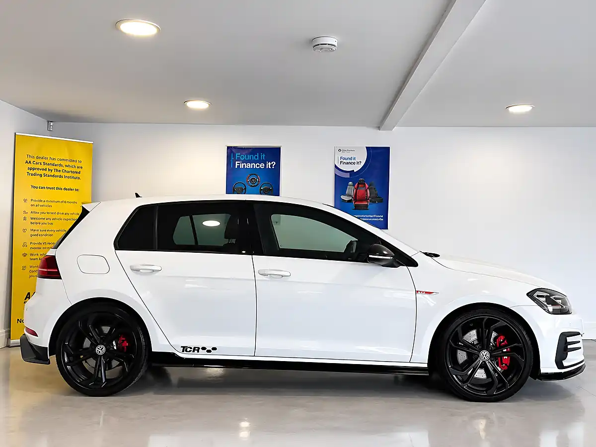Used 2020 Volkswagen Golf GTI Tcr Oryx White - Interior and Exterior details 7