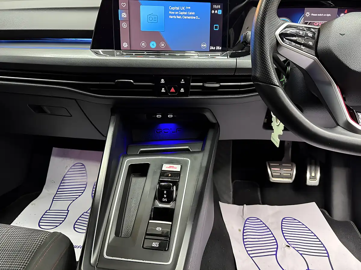 Used 2020 Volkswagen Golf GTI White - Interior and Exterior details 17